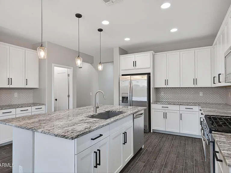 14363 W Charter Oak Rd — Photo 7