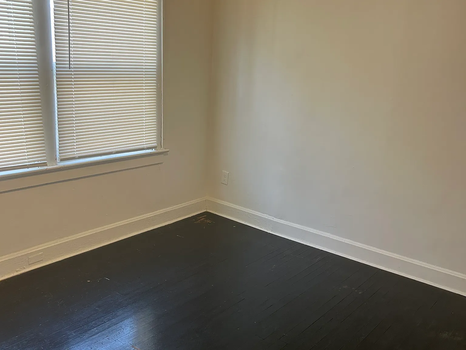 4 bed, 1941 sqft, $1,500 — Photo 4