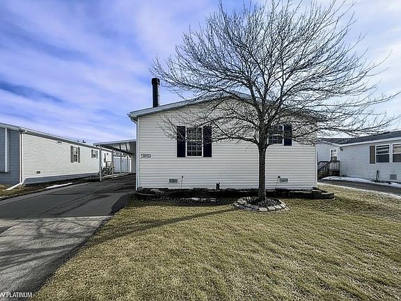 2nd image of 43510 Colonial Dr