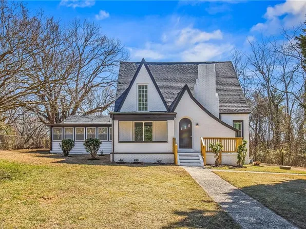 2641 Belews Creek Rd, Winston Salem, NC 27101