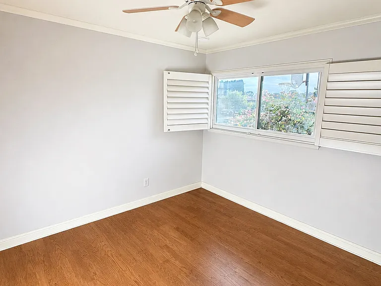 2312 Finch Ln — Photo 8
