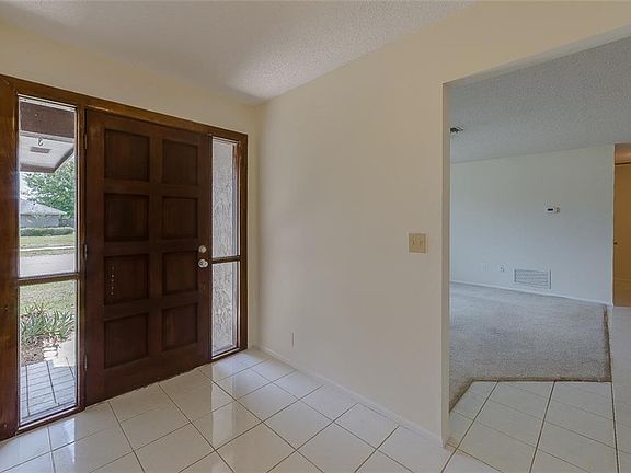3rd image of 485 Eagle Cir