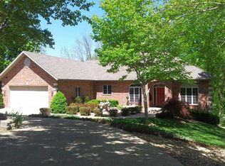 2 Dunedin Cir, Bella Vista, AR 72715