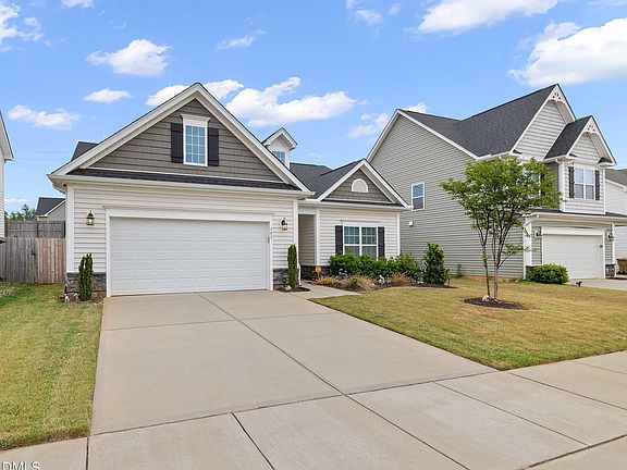 2nd image of 793 Lakemont Dr