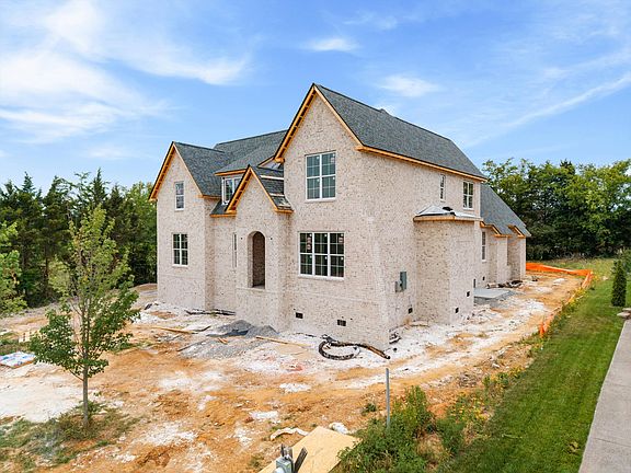 2nd image of 1010 Stone Creek Ln
