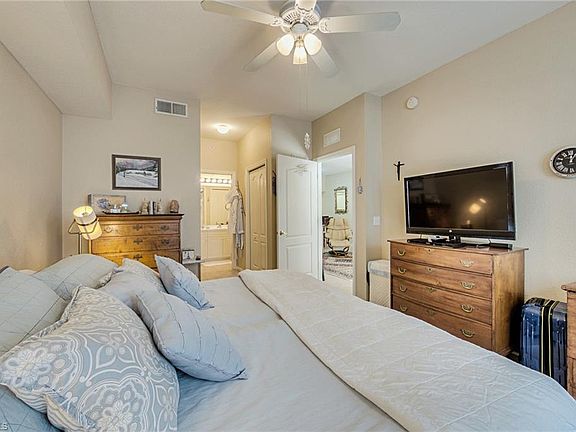 4th image of 20081 Barletta Ln Unit 2814