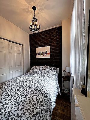 5th image of 424 W 22nd St APT 10