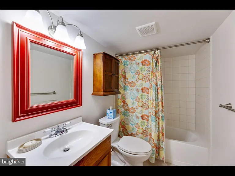 1637 Kramer St NE — Photo 27