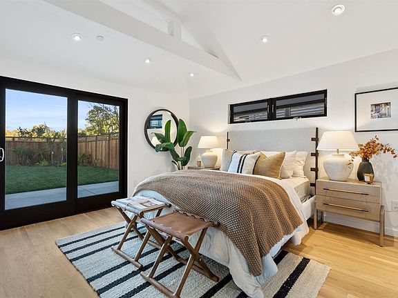 5th image of 306 Marin Avenue
