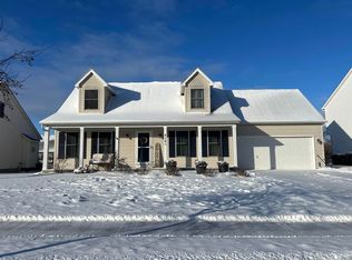 9161 Cedar Ridge Ln, Temperance, MI 48182