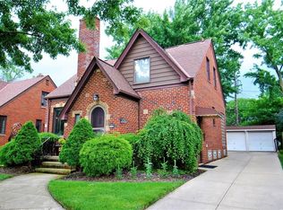 6902 Ackley Rd, Parma, OH 44129