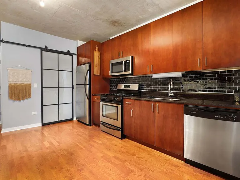 611 S Wells St #909 — Photo 6