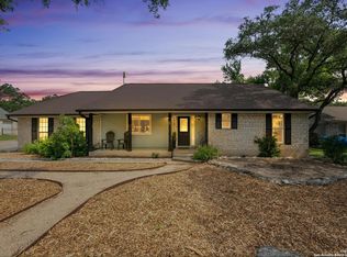 8 Woodcreek Dr, Wimberley, TX 78676
