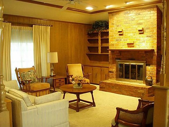 4th image of 302 Greenhill Ln
