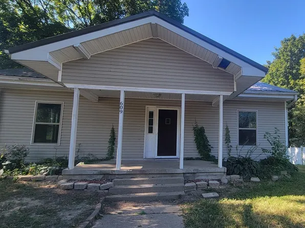 609 W Main St, Bruceville, IN 47516