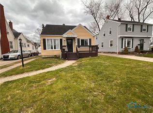 3145 Strathmoor Ave, Toledo, OH 43614