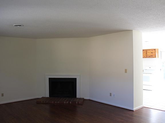 2nd image of 800 N 35th St #A