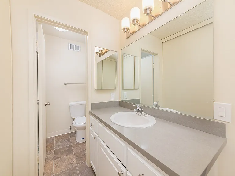 Camelback North Apartments CNM — Photo 72