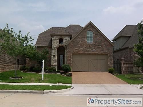 1st image of 219 La Fontaine Ln