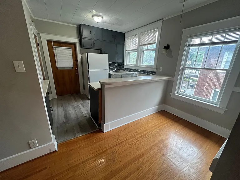 1229 Eastern Pkwy — Photo 20