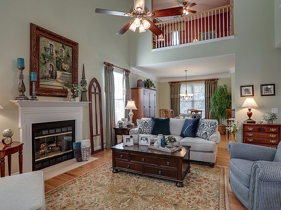 5th image of 610 Wildflower Ct