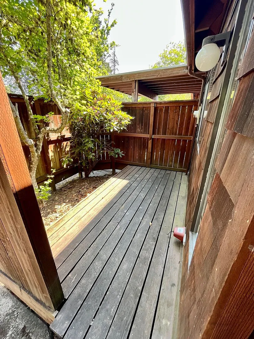 Townhouse By Avery Park — Photo 2