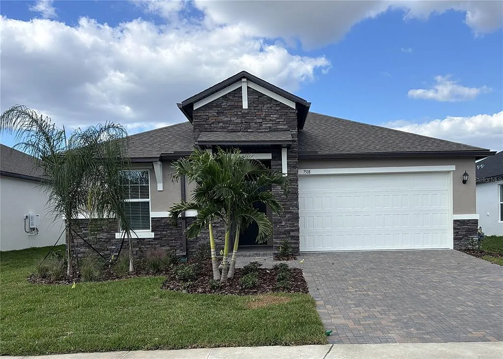 3 bed, 3.0 bath, 2156 sqft, $3,100 — Photo 1