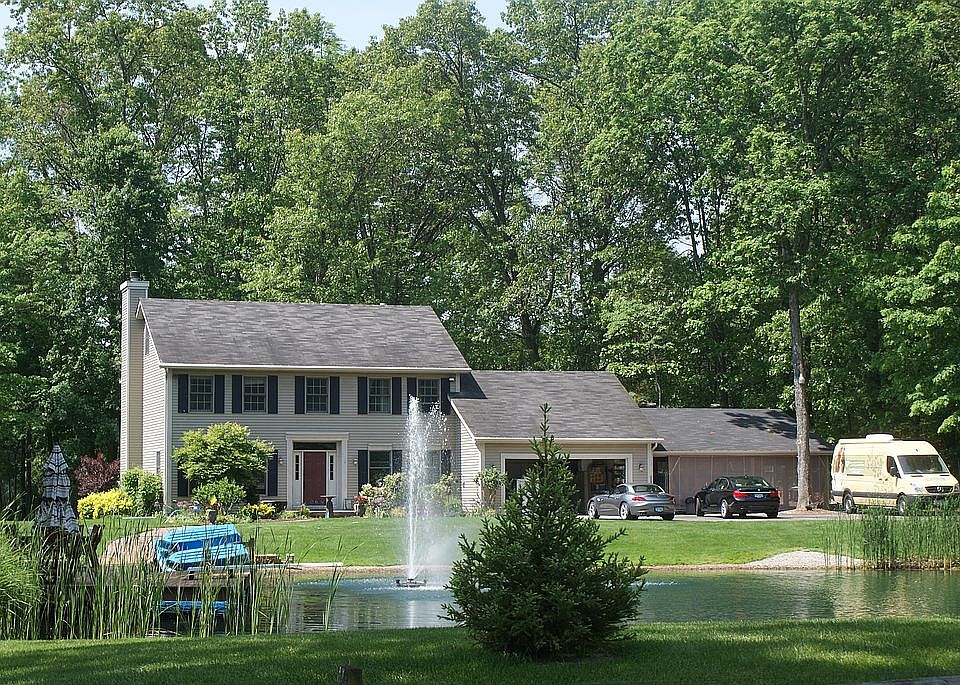 Main house, garage & kennels