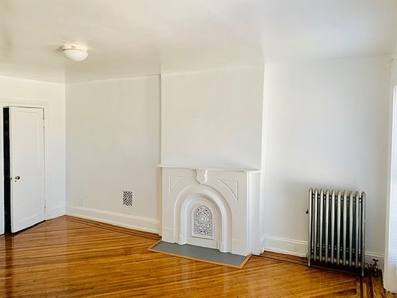 4th image of 113 Macdonough St #2