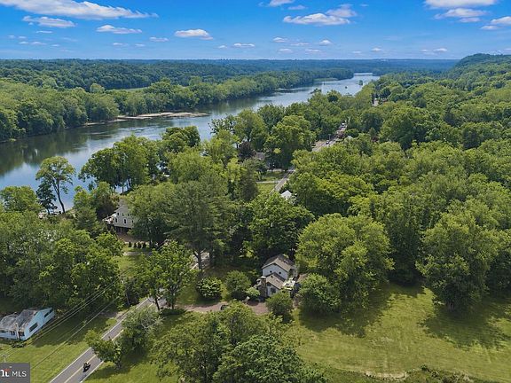 4th image of 1490 River Rd
