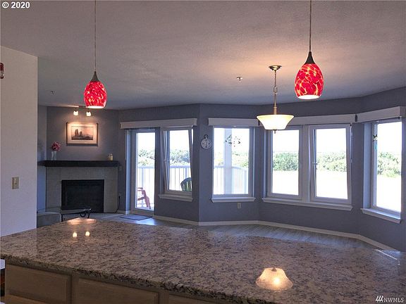 4th image of 501 Shoreview Dr S