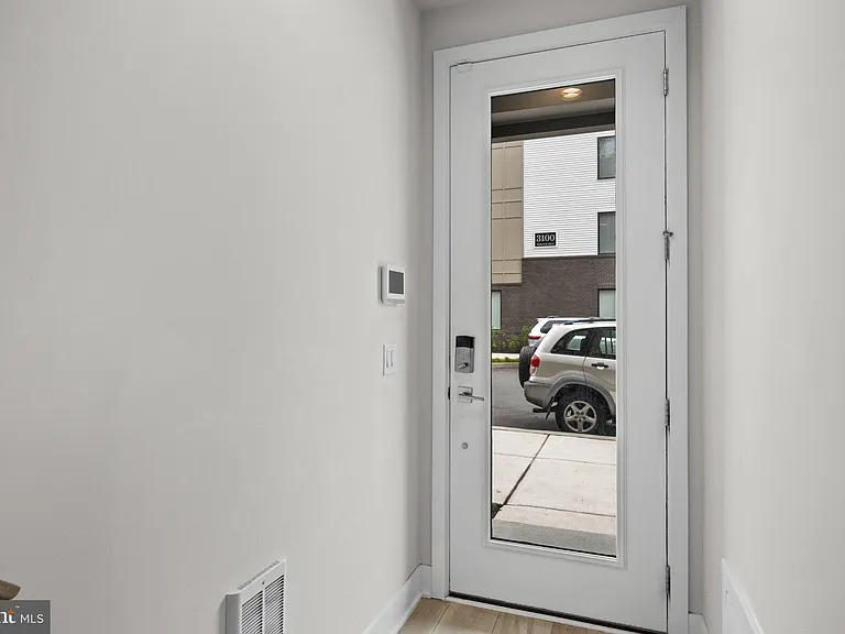2150 Northbank Pl #143 — Photo 4