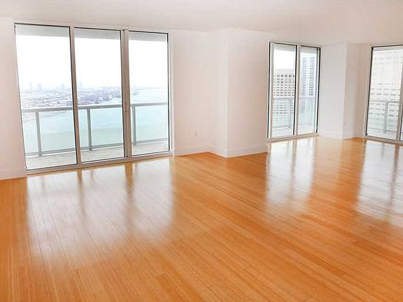 2nd image of 50 Biscayne Blvd APT 3210