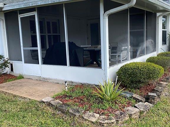 3rd image of 219 Golf Club Dr