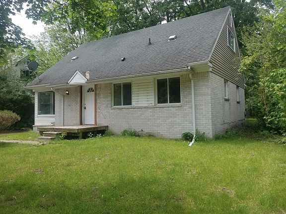2nd image of 678 Cayuga Ave