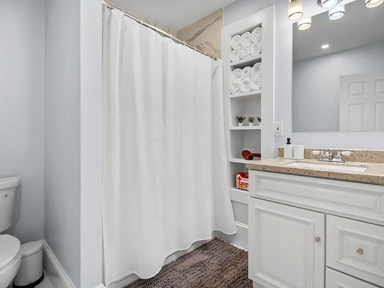 14 Everett St #1 — Photo 4