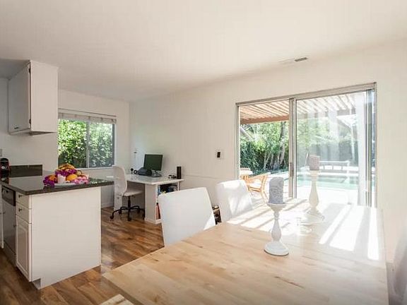 Dining Room Area