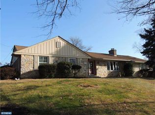 1061 George Rd, Meadowbrook, PA 19046