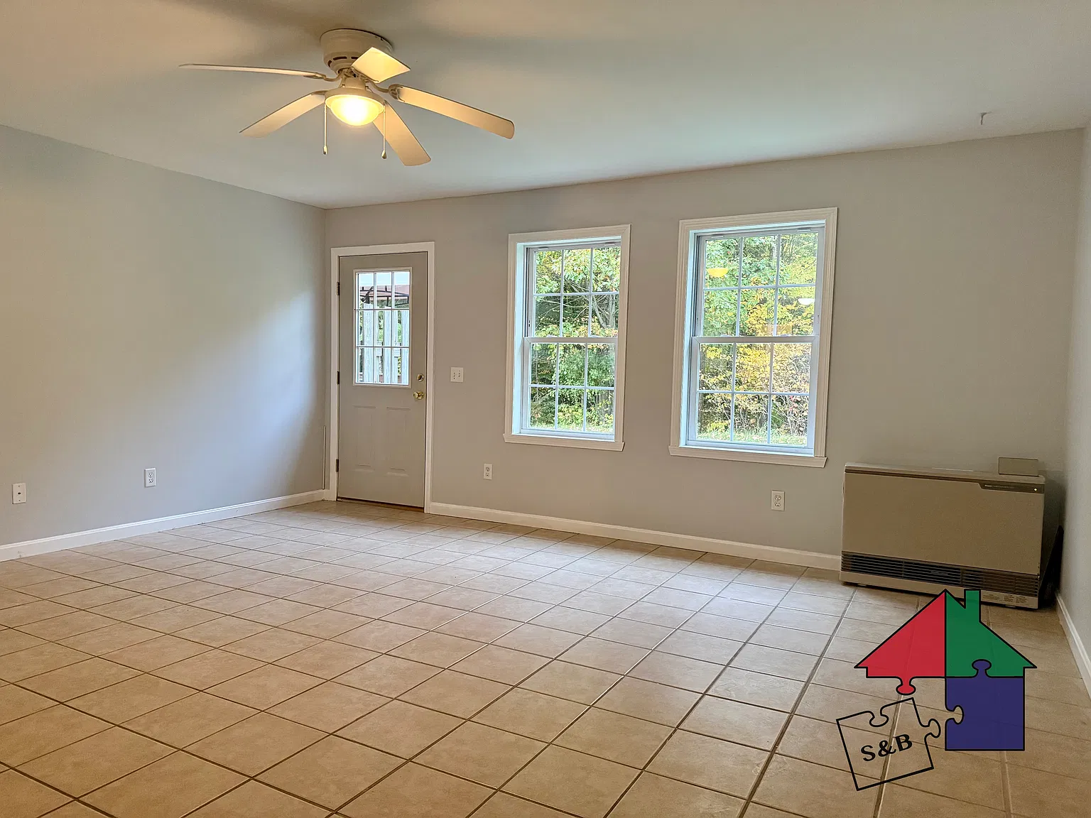 3 bed, 2.5 bath, $2,395 — Photo 2