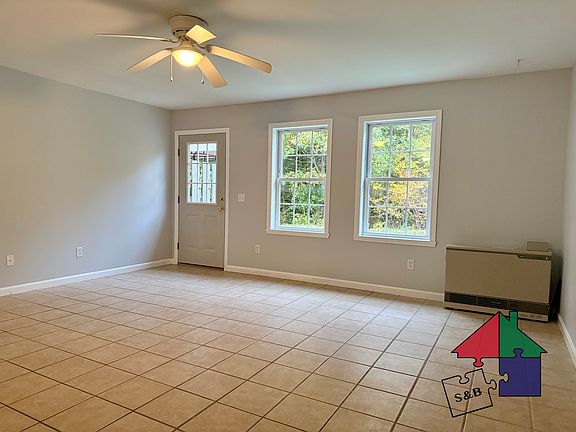 2nd image of 33 Green St #107