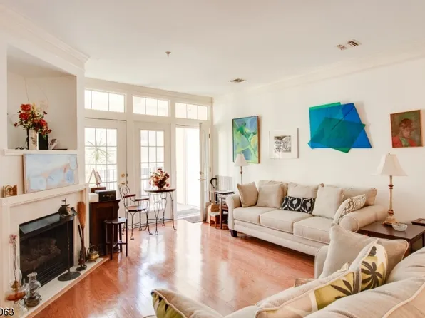 7106 Ravenscroft Rd, Clifton City, NJ 07013