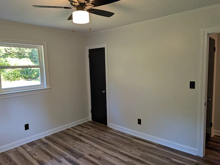380 Hairston Rd — Photo 8