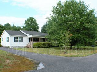 15 Ollace Ct, Hendersonville, NC 28792