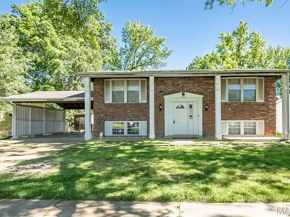 533 Lemonwood Dr, Ballwin, MO 63021