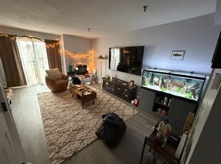 678 Savin Ave APT 2E, West Haven, CT 06516