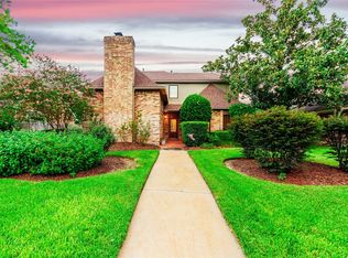 18326 Longcliffe Dr, Houston, TX 77084