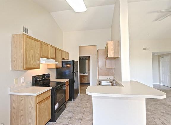 4th image of 7975 Preserve Cir APT 1033