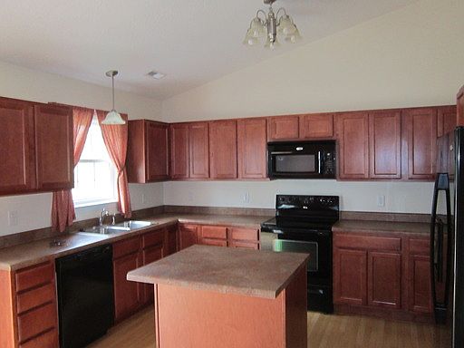 5th image of 152 Live Oak Dr