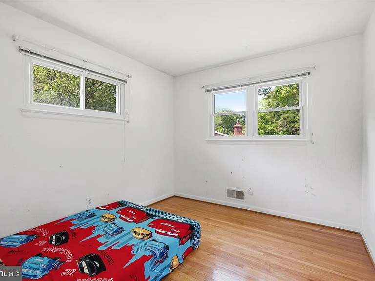 16300 Dahl Rd — Photo 11