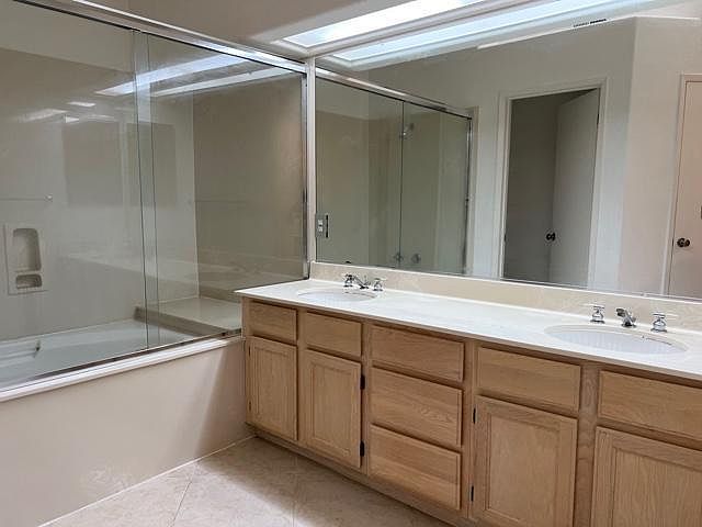 1st image of 430 Galleria Dr APT 12